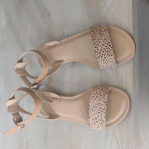 Cute Loft sandals